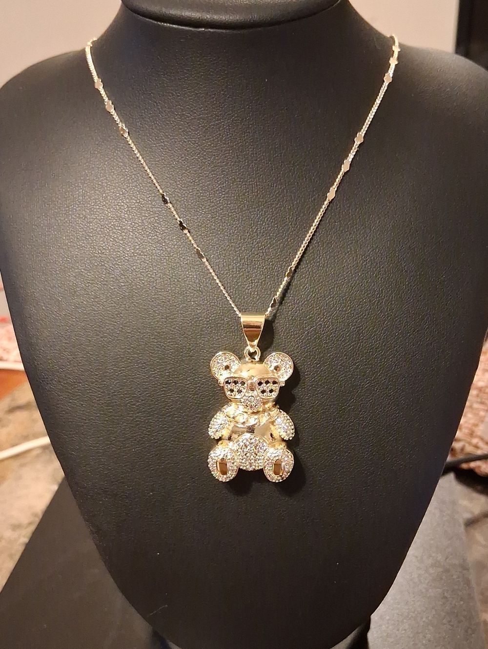 18k GF Bling Bear On 18k GF 20" Heart Chain New In Box